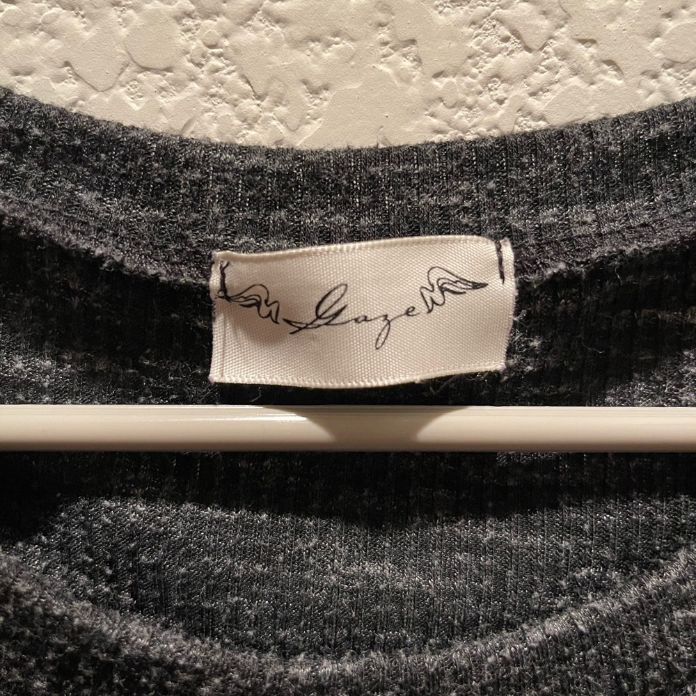 Crop top - Picture 2 of 3